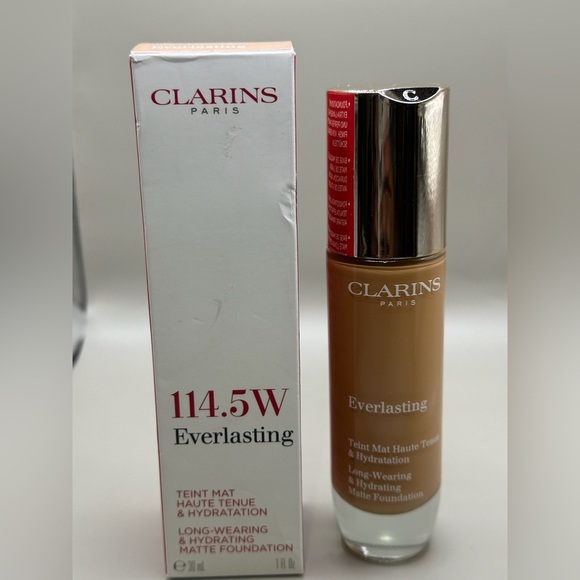 Clarins Everlasting Foundation - 114.5W Tan - Picture 1 of 2
